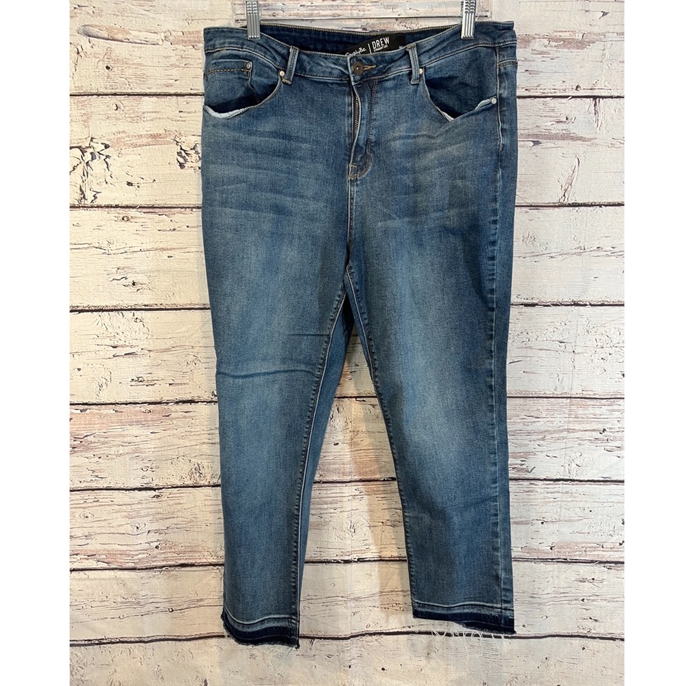 SIMPLY BE "Drew" Distressed Straight Leg Jeans with Frayed Release Hem-16R